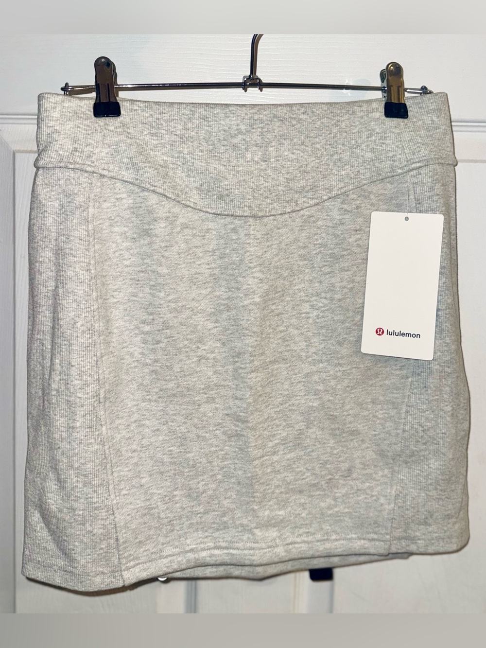Lululemon Scuba High Rise Mini Skirt size Medium *NWT